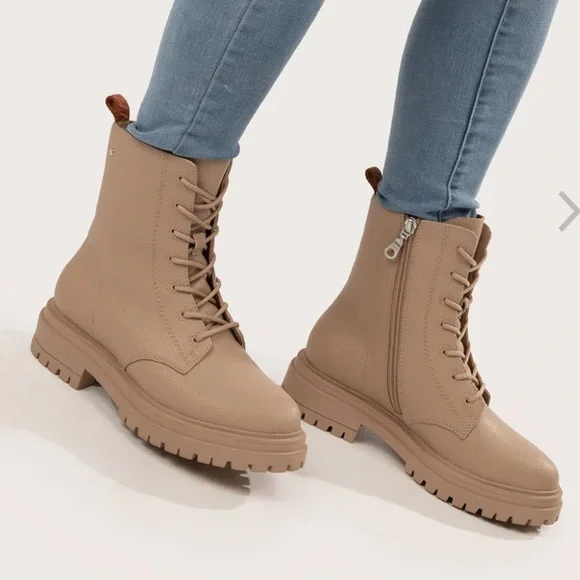 Matt & Nat Marlee Y2K Chunky Combat Boots - Picture 7 of 12